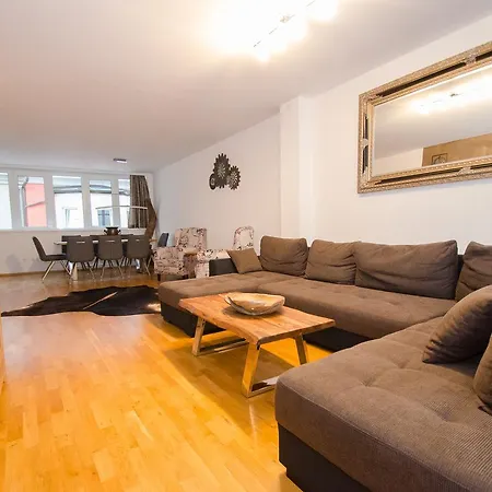 Διαμέρισμα Penthouse Seven By In One Τσελ αμ Ζέε