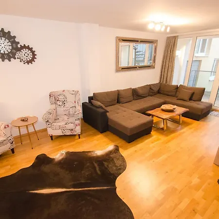 Penthouse Seven By In One Apartment *