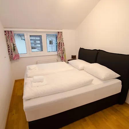 Penthouse Seven By In One *