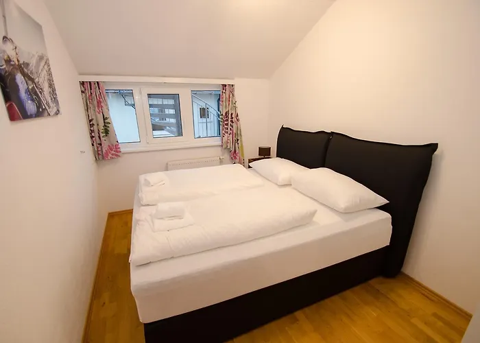 Penthouse Seven By In One *