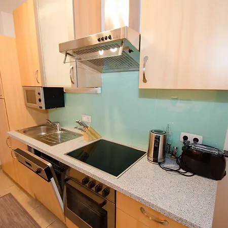 Penthouse Seven By In One